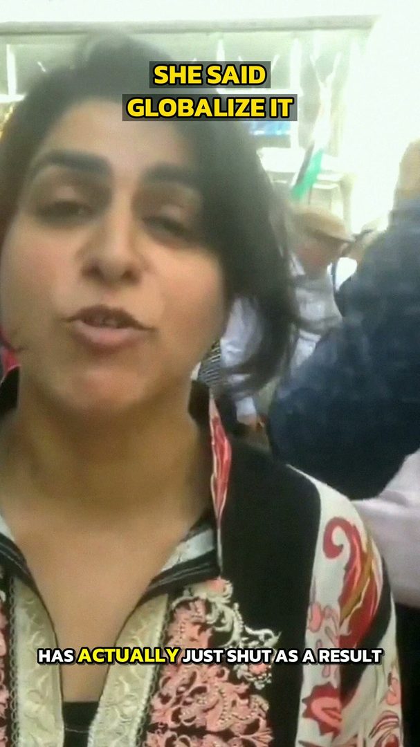 Shopping Cart Standoff: Florida Woman's Defiant Walmart Exit Sparks Viral Receipt Check Firestorm